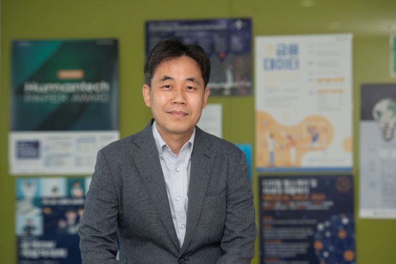 물리학과 이상욱 교수